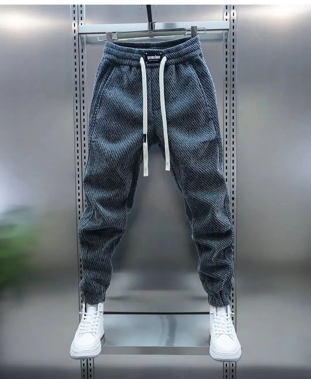 JAMES | Jogger pants with tapered leg