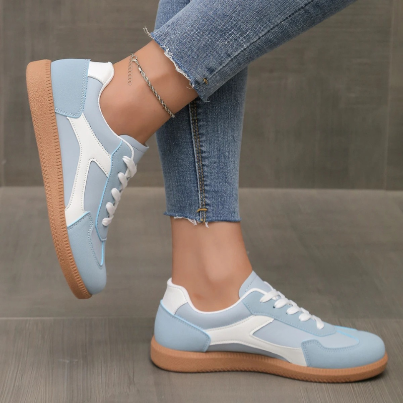 CELESSE | Low-profile sneaker with gum sole