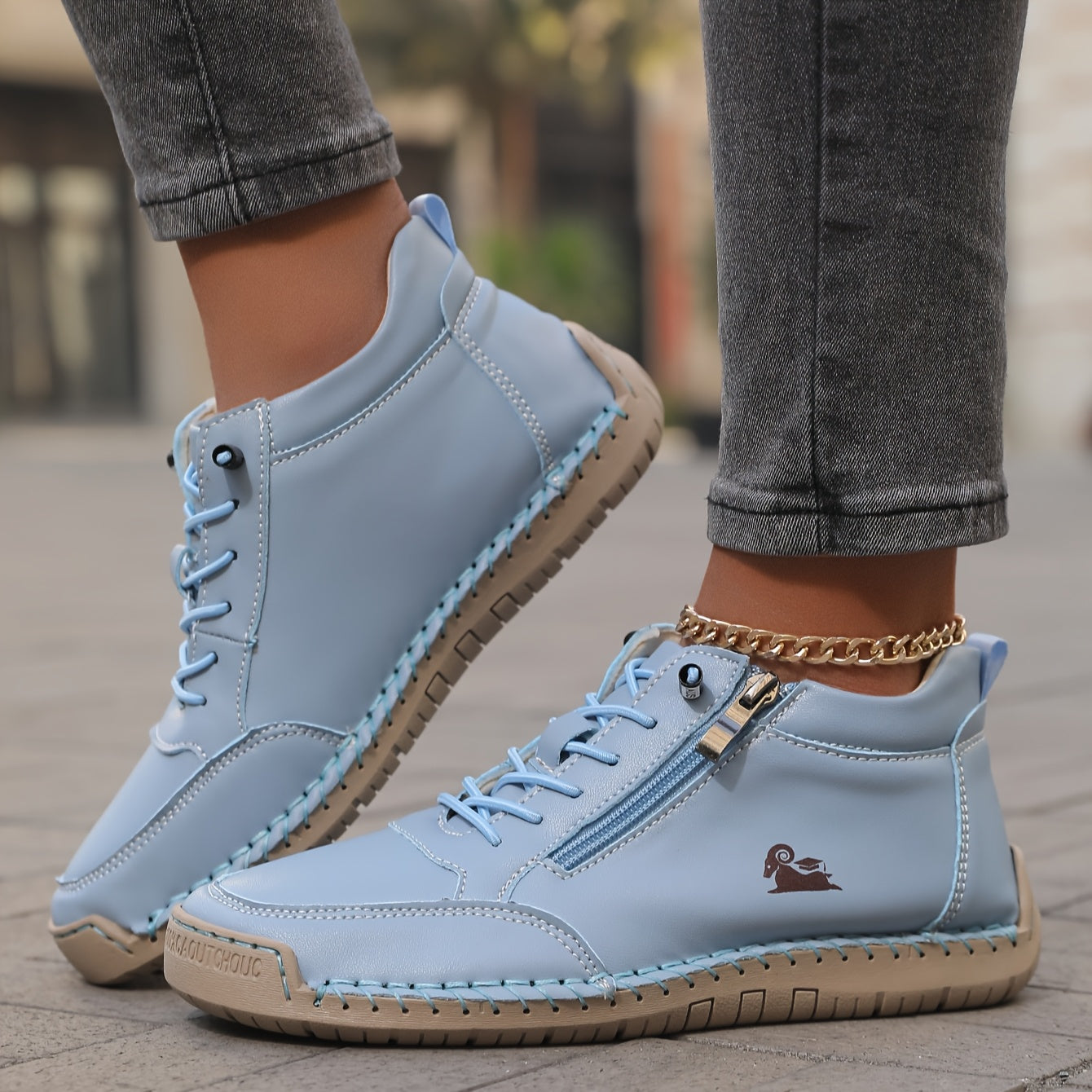 AVERY | Sneakers with non-slip sole