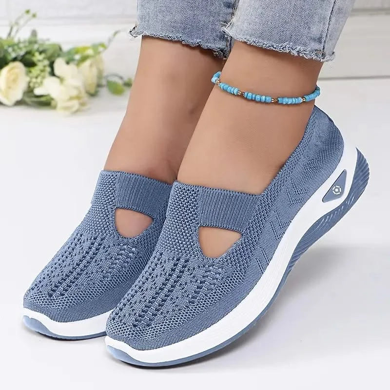 ELARA | Sneaker with wide toe box