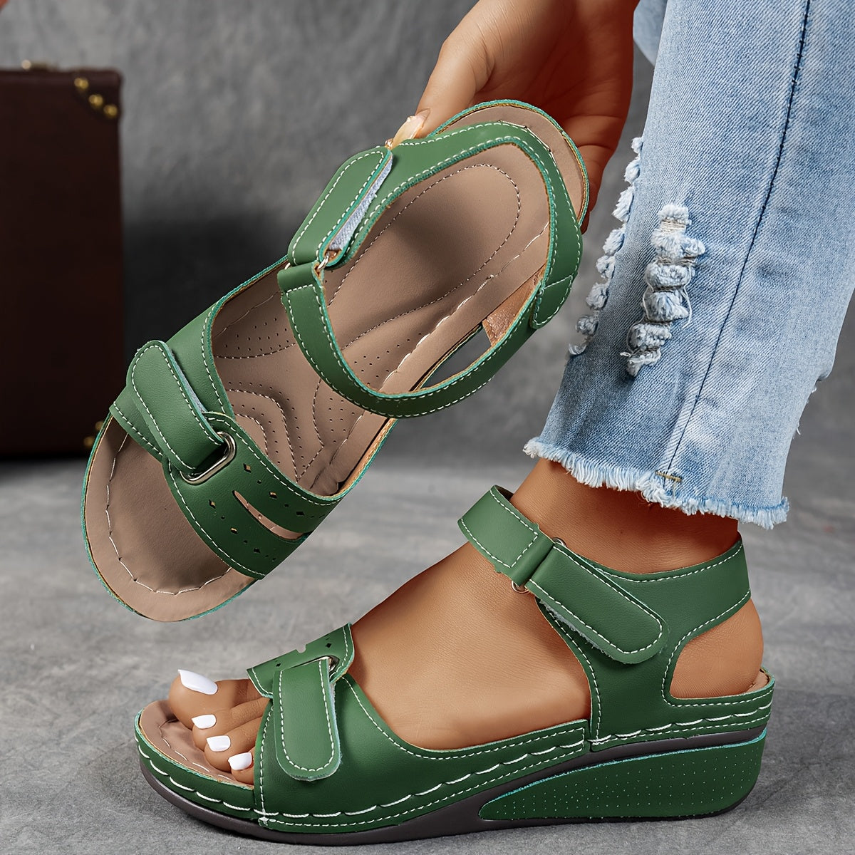 ELLA | Sandals with adjustable straps