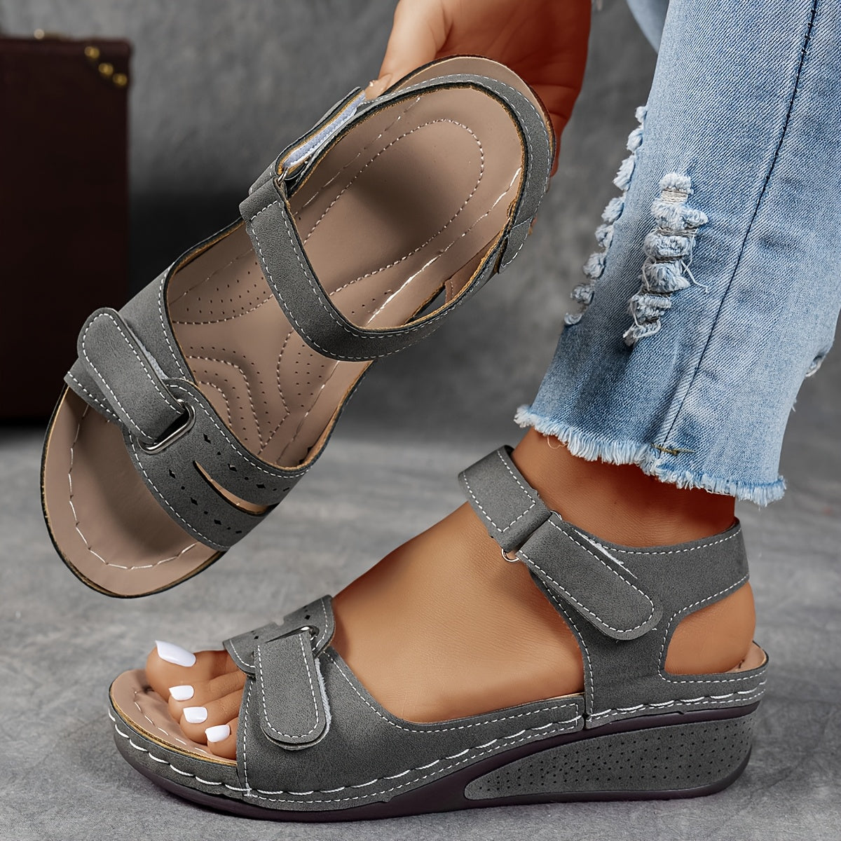ELLA | Sandals with adjustable straps