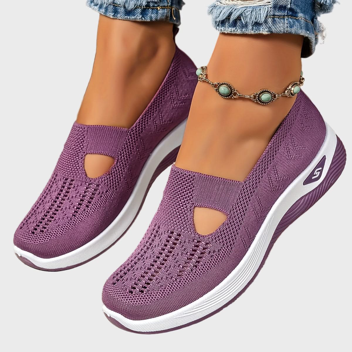 ELARA | Sneaker with wide toe box