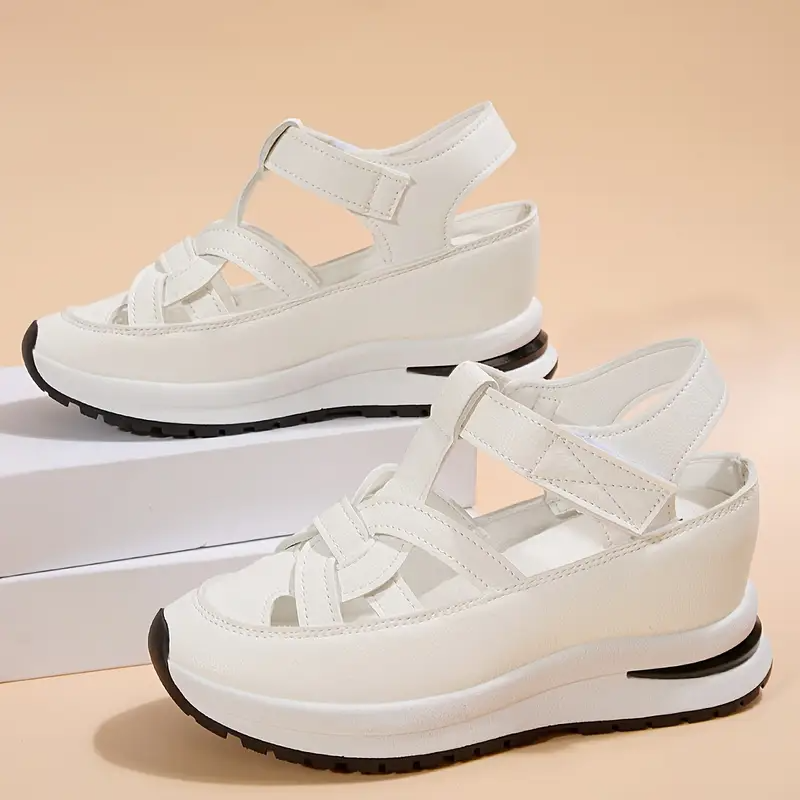 ZOE | Sandal with adjustable straps
