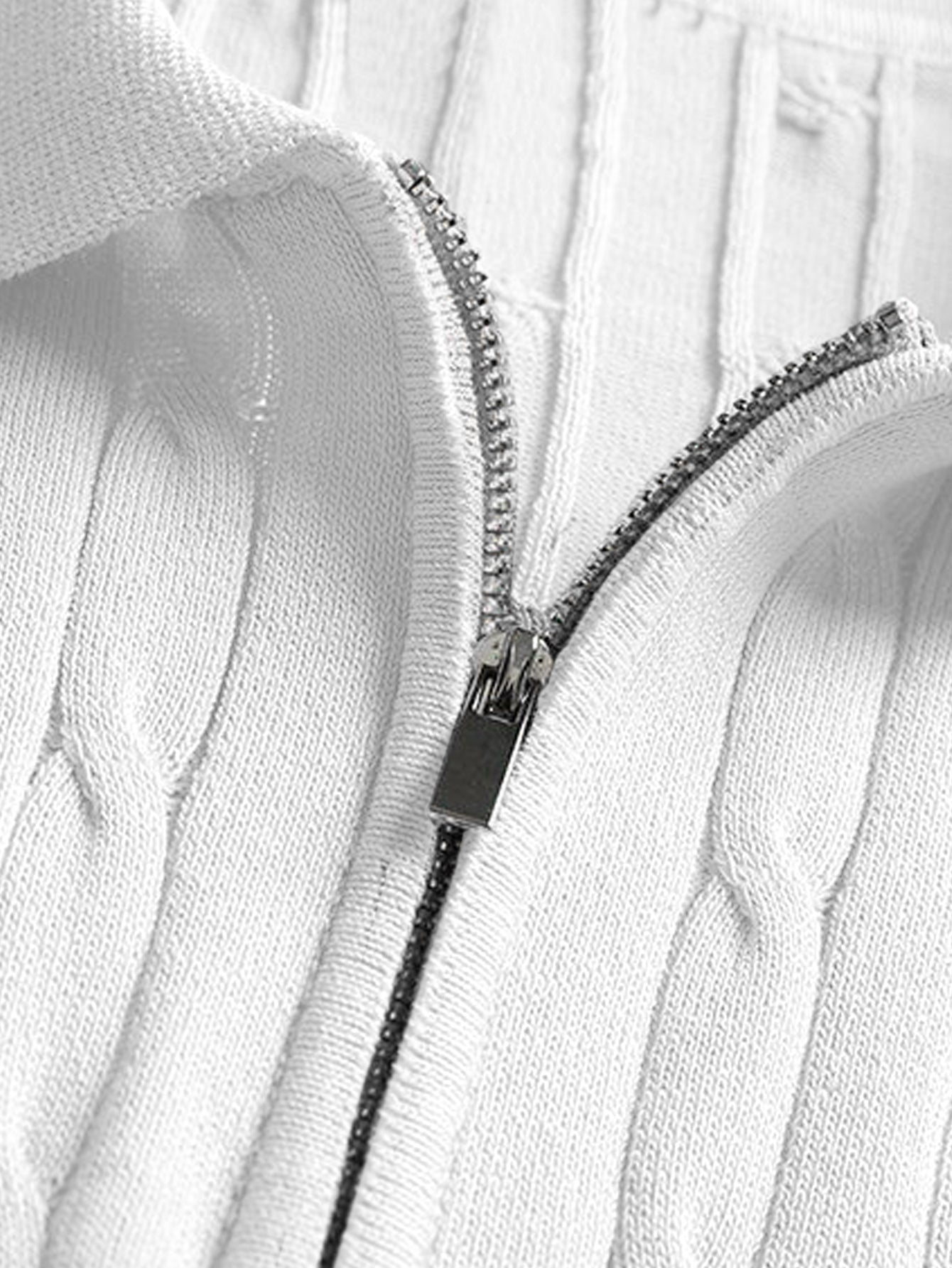 WYATT | Polo with zip collar