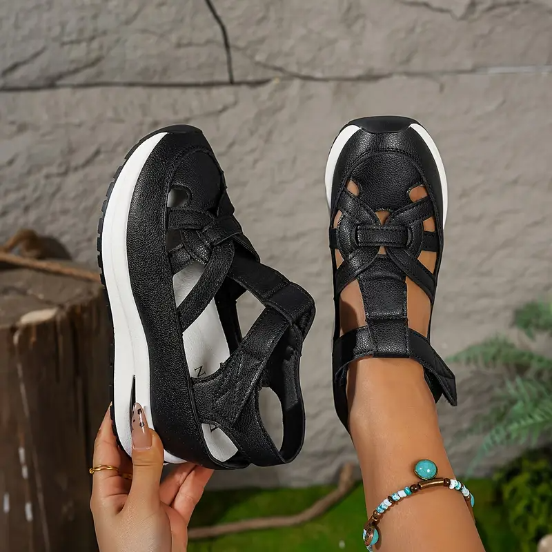 ZOE | Sandal with adjustable straps