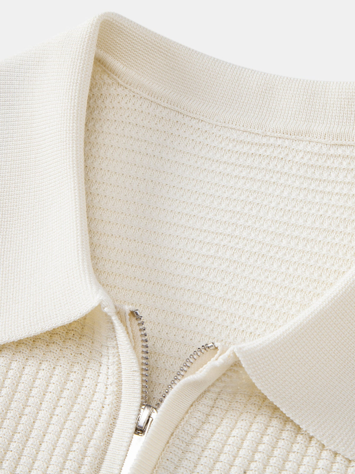 RILEY | Polo with waffle knit and zip neckline