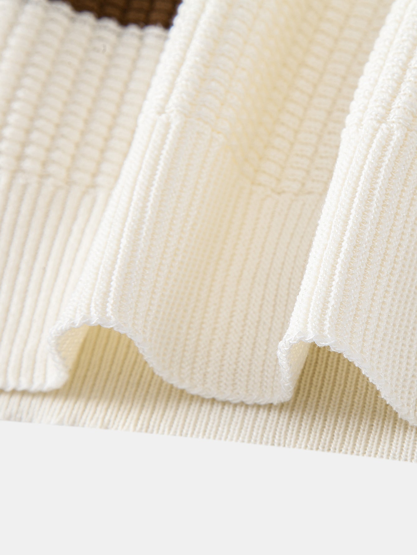 RILEY | Polo with waffle knit and zip neckline