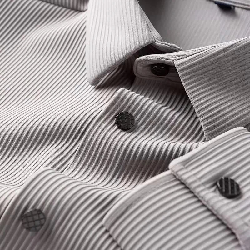 QUINN | Business shirt with slim vertical stripes