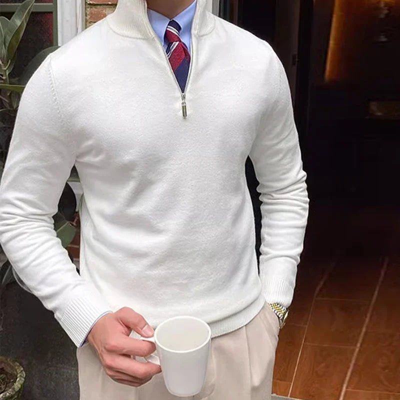 LIAM | Half-zip sweater with modern neckline