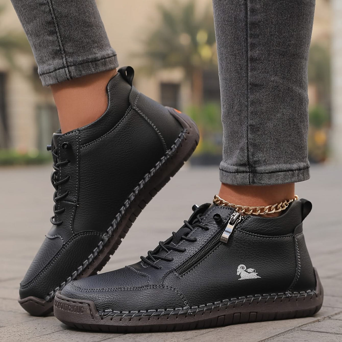 AVERY | Sneakers with non-slip sole