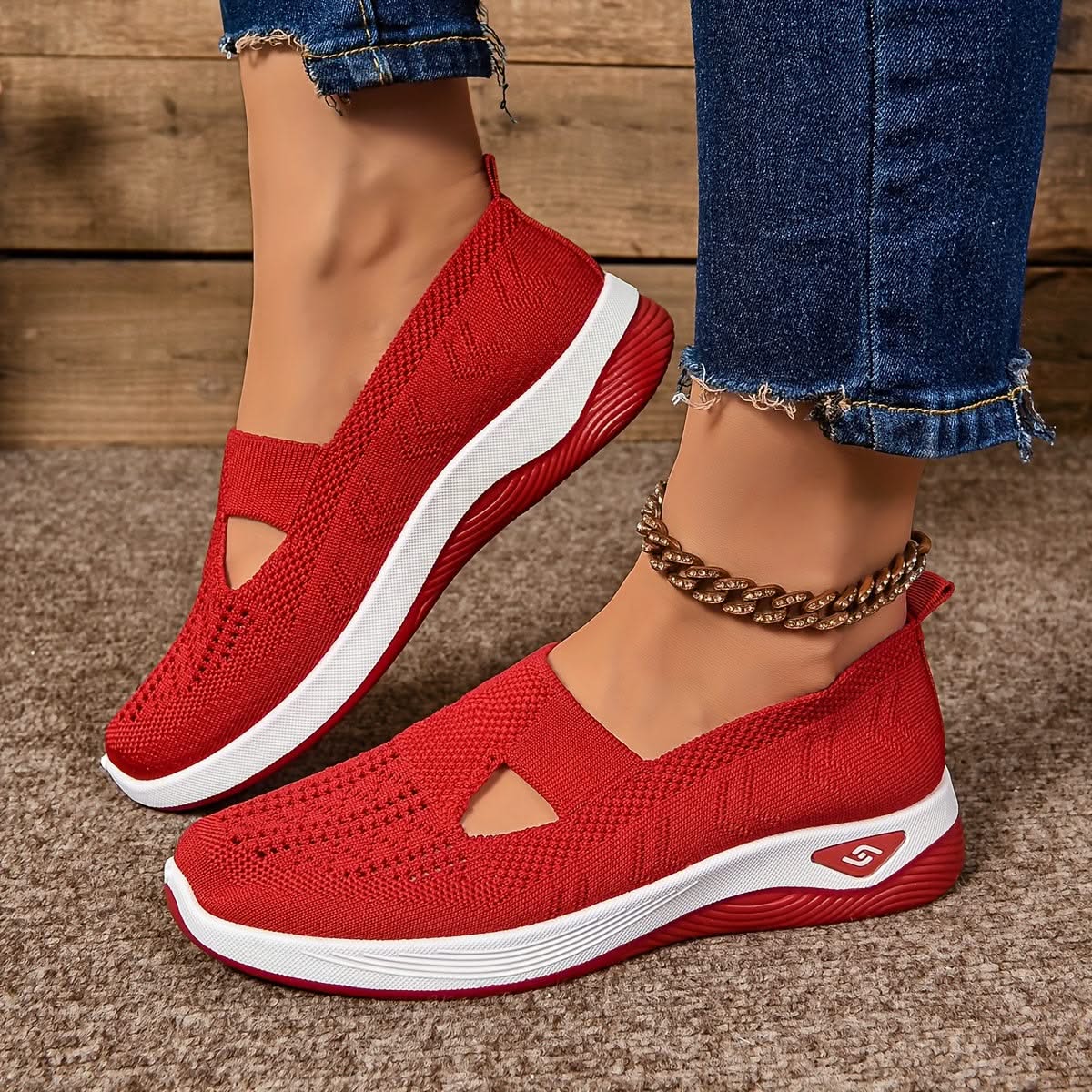 ELARA | Sneaker with wide toe box