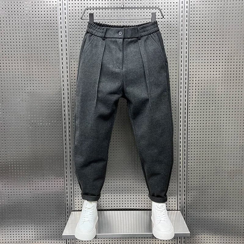 EVELYN | Tapered pants with pleated front