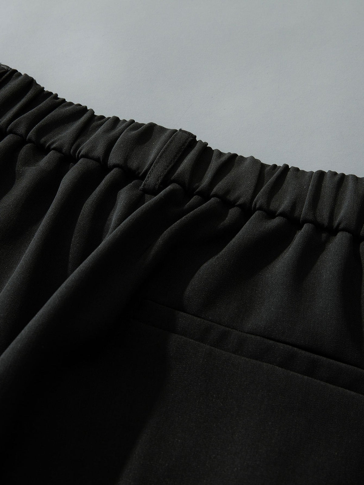 CHLOE | Straight-leg pants with elastic waistband