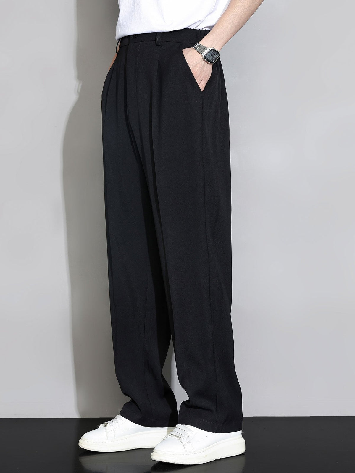 CHLOE | Straight-leg pants with elastic waistband