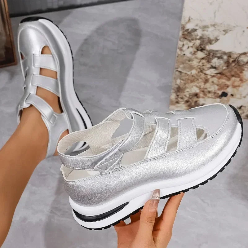 ZOE | Sandal with adjustable straps